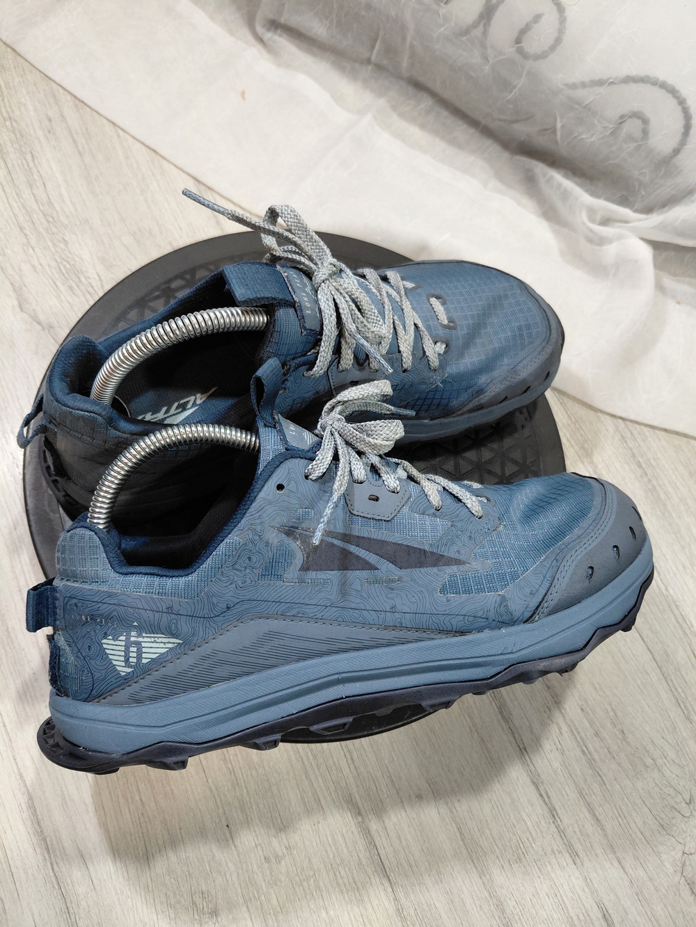 Altra Womens Lone Peak 6  Lightweight Trail Running Shoes Blue & Black SIZE 9.5 - Picture 8 of 13